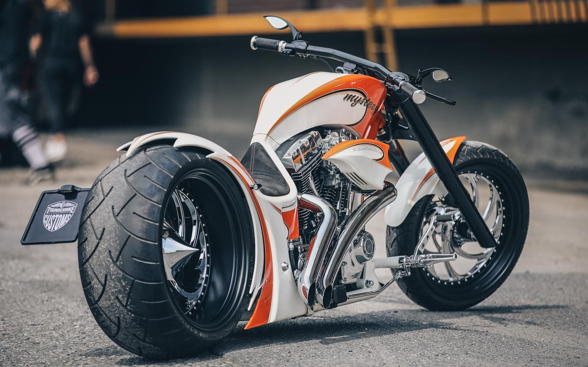 “球场花絮：明星私下趣味趣事大公开”，明星踢球