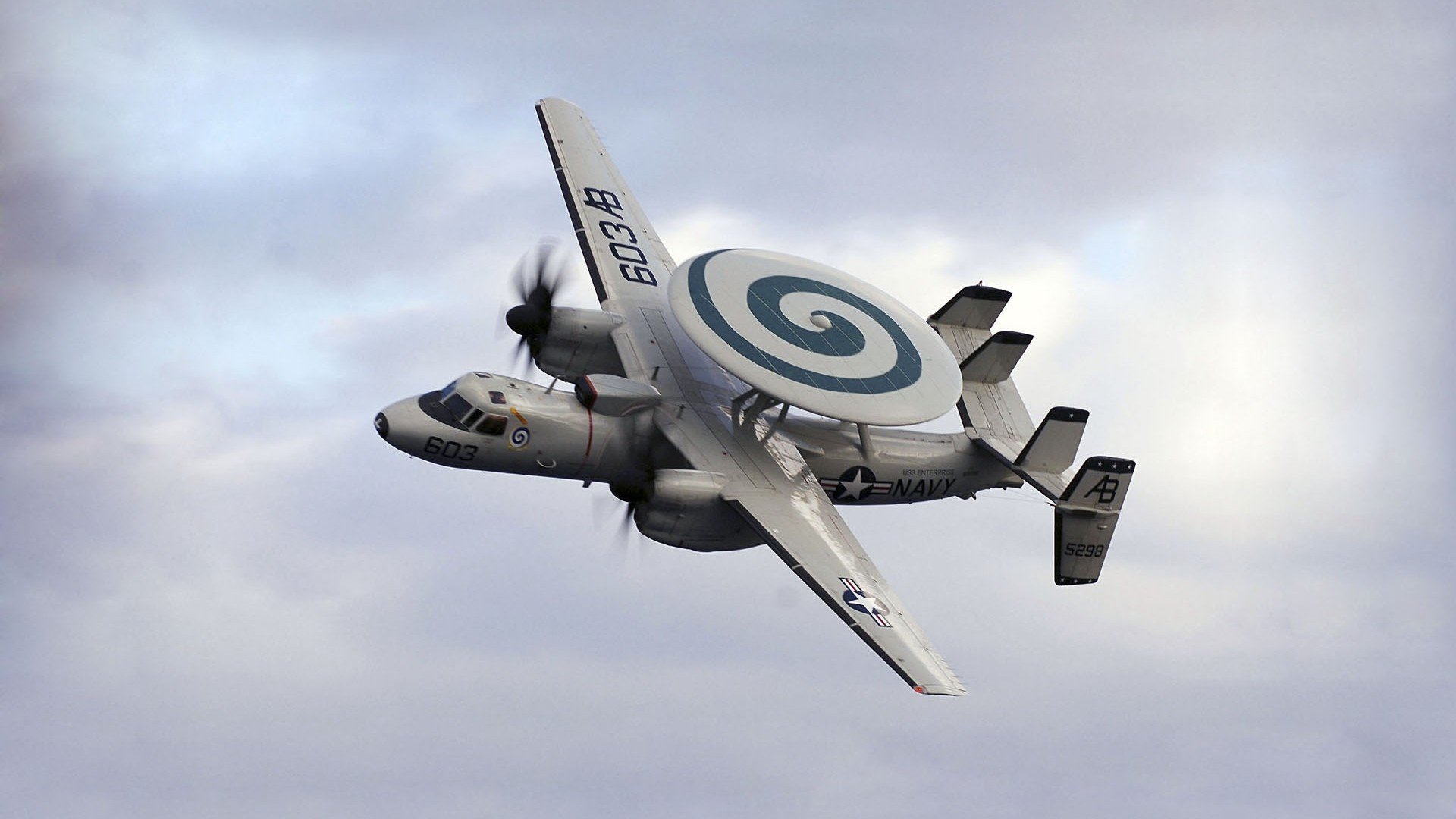 “速度的狂欢：震撼全场的超车瞬间集锦”，速度超越情在线播放