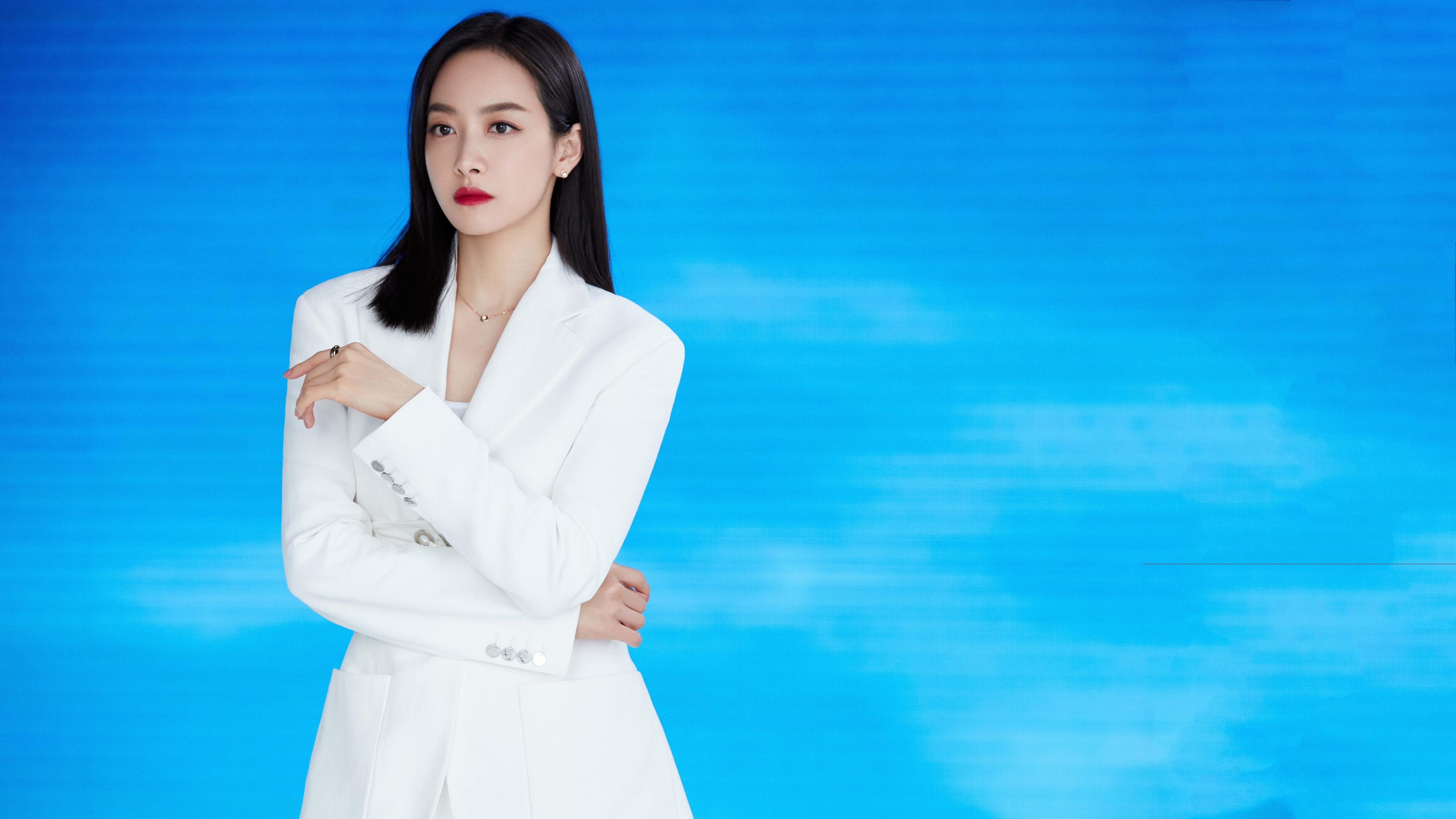 【赛季中期调整】换人和战术调整成关键因素，新赛季可以换几个人