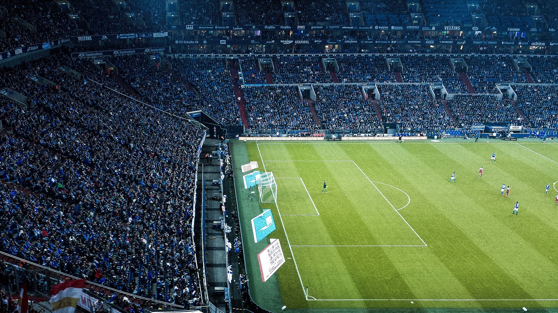 麦肯齐:凭借超快的启动速度和精确的传球,带动全黑队进攻节奏